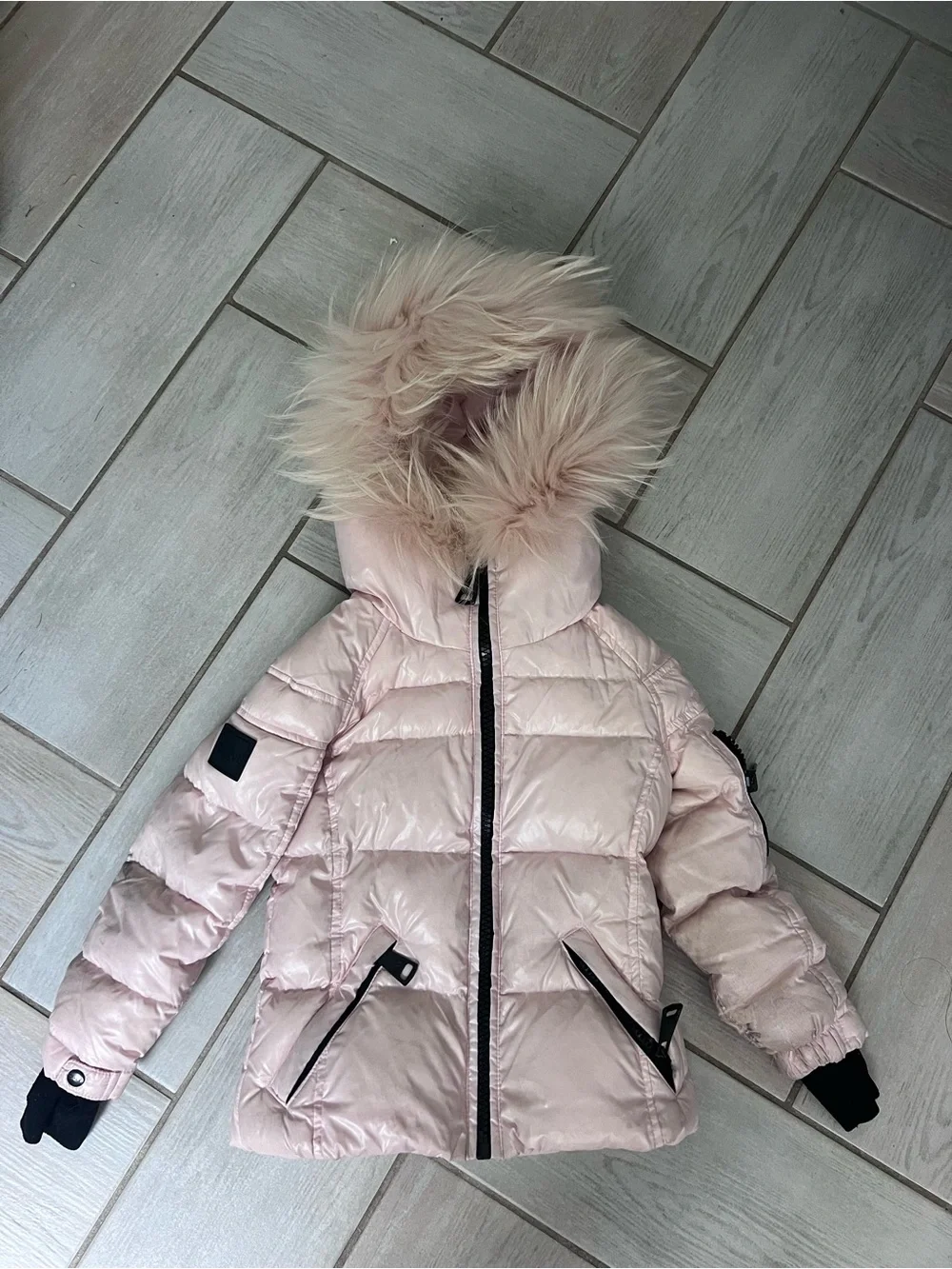 SAM. Light Pink Shiny Puffer Jacket with Faux Fur Trim